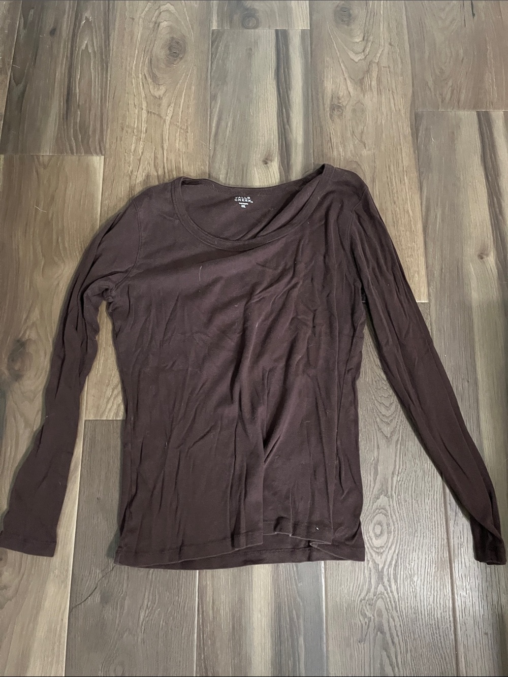 Falls Creek Women's Long Sleeve Scoop Neck Top in Dark Brown